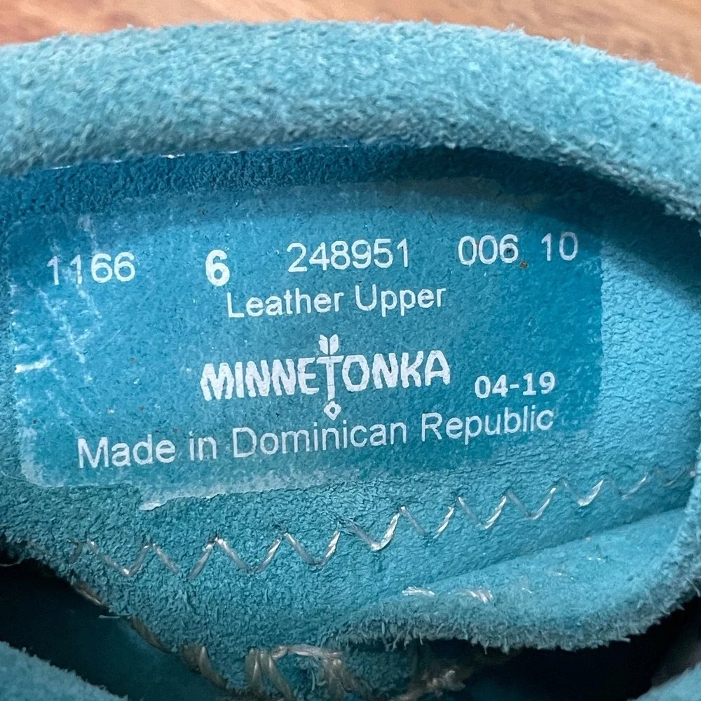 Minnetonka moccasins kids
